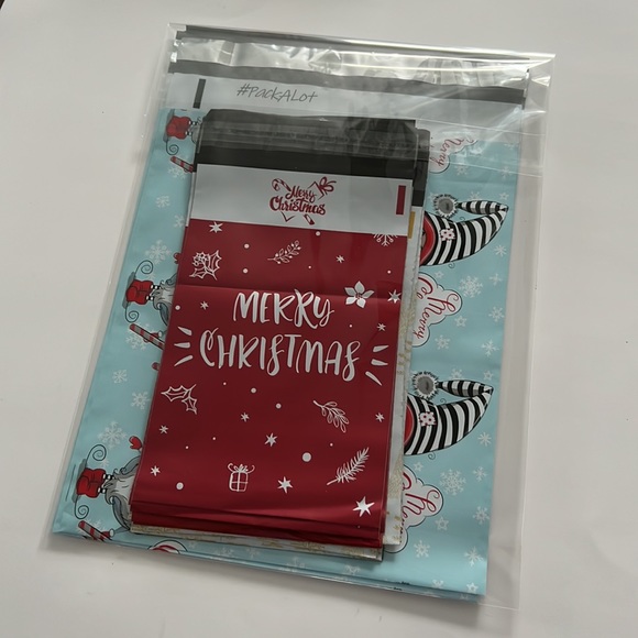 CLEARANCE 35 pcs Mixed Christmas Poly Mailers - Picture 6 of 6